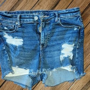 American Eagle size 10 high V rise shortie